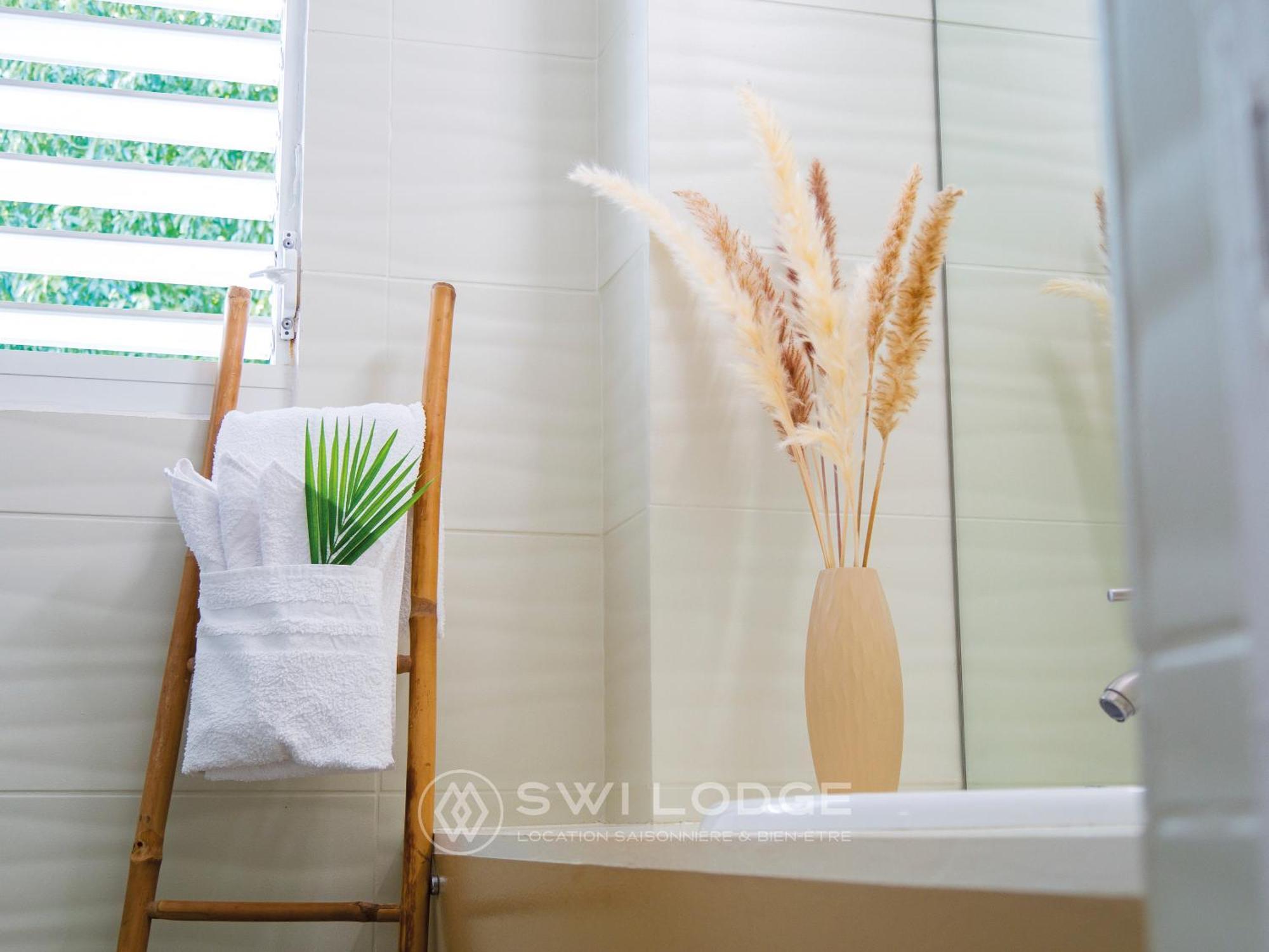 לה מול Swilodge Vue Sur Mer ! Petit Dejeuner Et Location De Voiture Possible מראה חיצוני תמונה